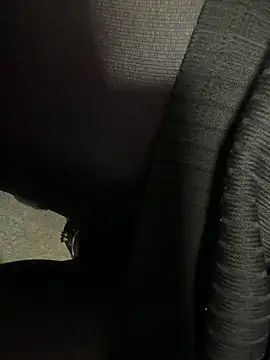 Snapshot of HiddenHoneyLDN chatting on 02-10-26, 02:38 HiddenHoneyLDN online show from 02-10-26, 02:38