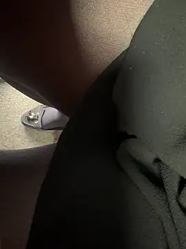 HiddenHoneyLDN online show from 01-14-26, 11:58