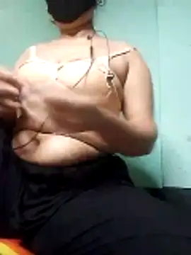 Maria Mahi online show from 10-29-25, 05:56