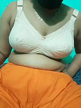 Snapshot of Maria_Mahi chatting on 04-11-26, 05:48 Maria Mahi online show from 04-11-26, 05:48