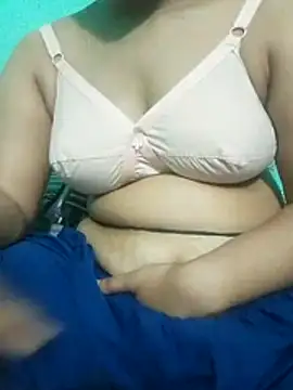 Snapshot of Maria_Mahi chatting on 04-16-26, 04:13 Maria Mahi online show from 04-16-26, 04:13