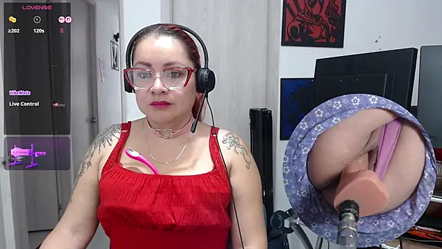 leidydi223 online show from 12-04-25, 02:27