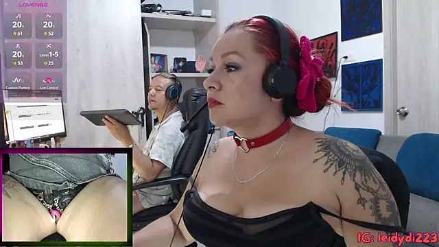leidydi223 online show from 10-24-25, 01:26
