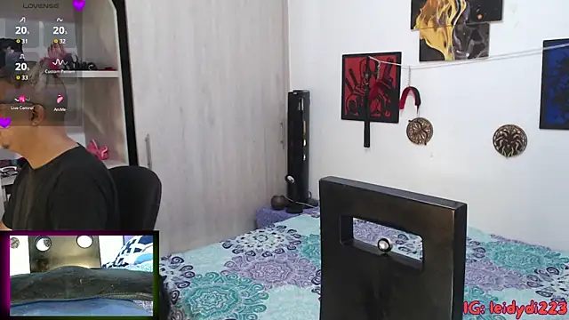 leidydi223 online show from 10-09-25, 01:11