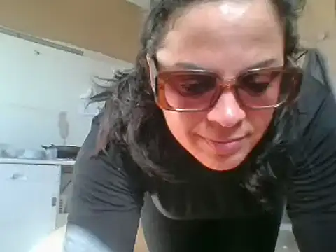 ITALIANASISIXX online show from 02-15-26, 12:48