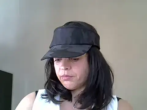 ITALIANASISIXX online show from 10-25-25, 01:01