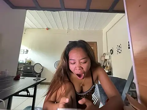 PinayLina18 online show from 06-17-26, 05:18