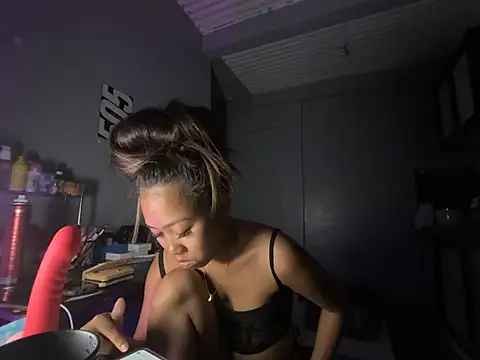 PinayLina18 online show from 04-06-26, 03:57