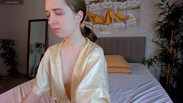 Camilla Kelly online show from 02-26-26, 01:27