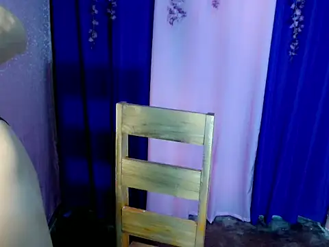 Snapshot of cyd_twink chatting on 09-27-25, 12:44 cyd twink online show from 09-27-25, 12:44