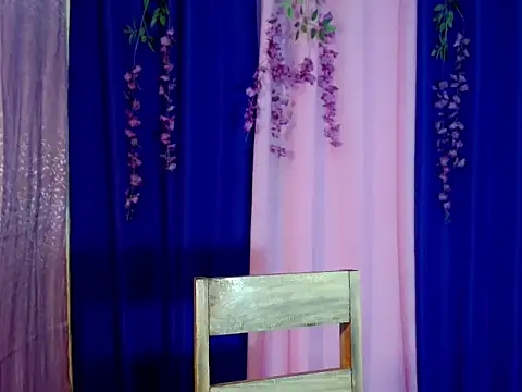 Snapshot of cyd_twink chatting on 09-14-25, 01:44 cyd twink online show from 09-14-25, 01:44