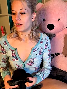 TheRealJessyLey online show from 11-07-25, 08:13