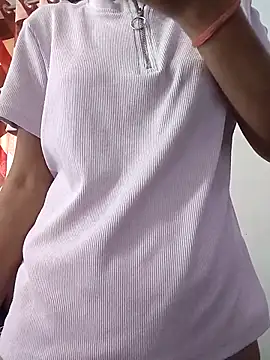 Ruhi 07 online show from 10-16-25, 04:32