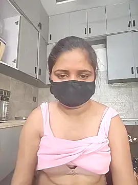Snapshot of Ruhi_07 chatting on 04-28-26, 04:50 Ruhi 07 online show from 04-28-26, 04:50