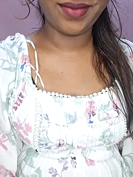 Snapshot of Marathi_jiya1 chatting on 05-27-26, 05:04 Marathi jiya1 online show from 05-27-26, 05:04