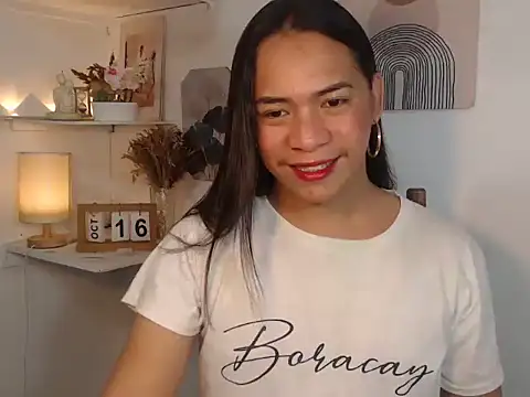 Snapshot of Ursexy_ngaw chatting on 10-17-25, 09:34 Ursexy ngaw online show from 10-17-25, 09:34