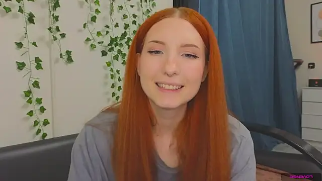 Snapshot of Olivia_Rid_ chatting on 10-03-25, 08:10 Olivia Rid  online show from 10-03-25, 08:10