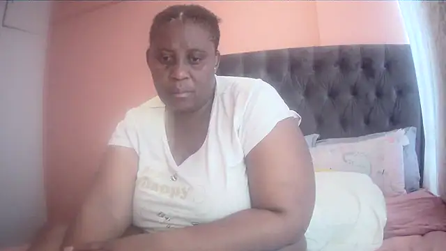 HUGEASSXXXXX online show from 03-12-26, 05:24