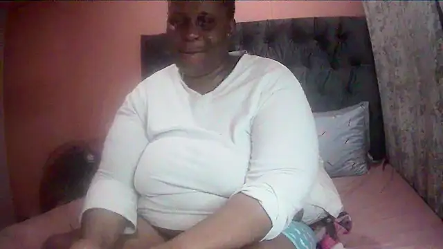 HUGEASSXXXXX online show from 03-15-26, 06:37