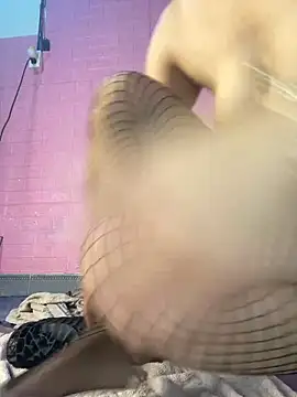 Rose 194 online show from 04-15-26, 02:17