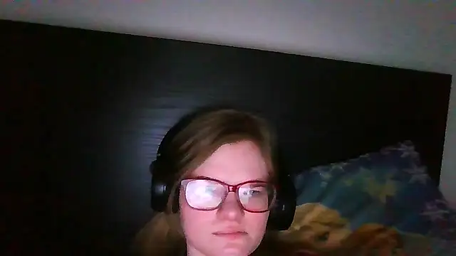 Moonolighta online show from 12-04-25, 12:48