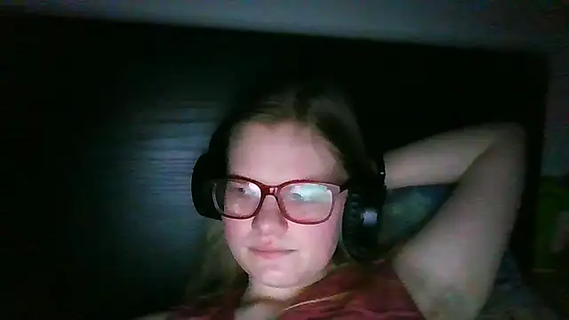 Moonolighta online show from 01-06-26, 04:33