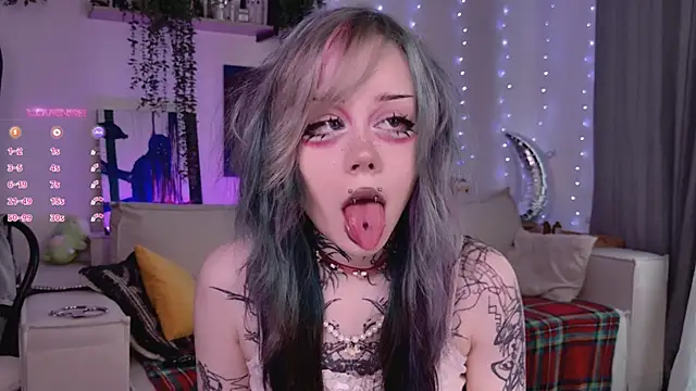 Snapshot of Lollyshy chatting on 02-04-26, 09:37 Lollyshy online show from 02-04-26, 09:37