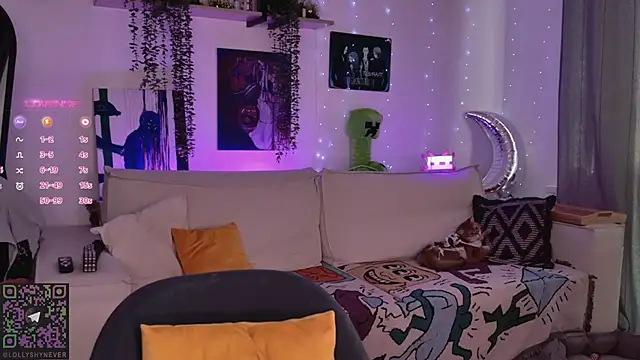 Snapshot of Lollyshy chatting on 02-24-26, 12:39 Lollyshy online show from 02-24-26, 12:39