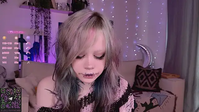 Snapshot of Lollyshy chatting on 02-17-26, 08:55 Lollyshy online show from 02-17-26, 08:55