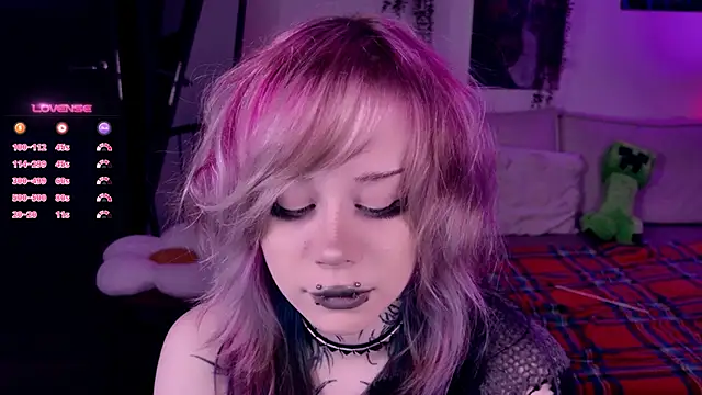 Lollyshy online show from 11-07-25, 10:31