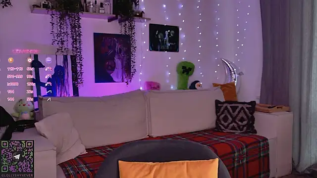 Snapshot of Lollyshy chatting on 02-11-26, 08:03 Lollyshy online show from 02-11-26, 08:03