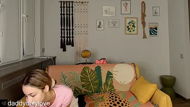 daddyonlyloveme online show from 10-18-25, 08:11
