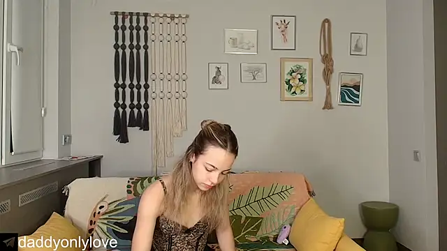 daddyonlyloveme online show from 11-01-25, 08:14