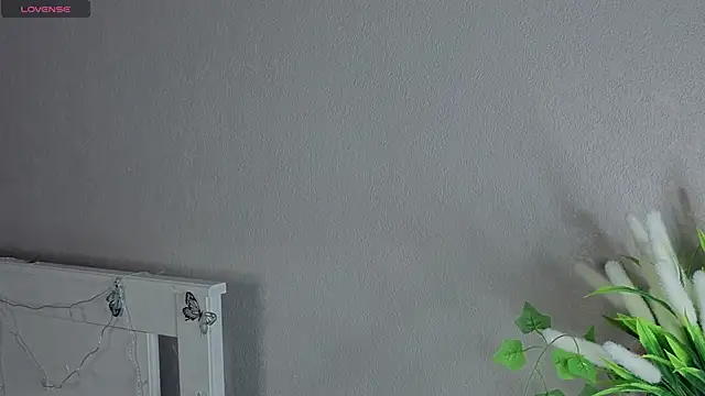 BlushinBloom online show from 04-11-26, 05:59