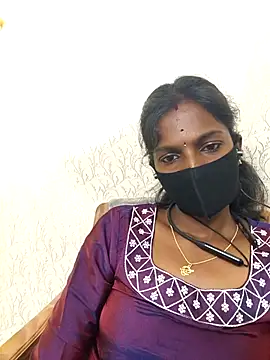 Snapshot of Honey_rosetamil chatting on 06-30-26, 03:56 Honey rosetamil online show from 06-30-26, 03:56