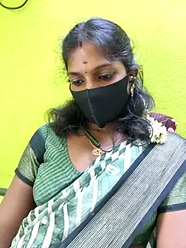 Snapshot of Honey_rosetamil chatting on 07-10-26, 07:30 Honey rosetamil online show from 07-10-26, 07:30