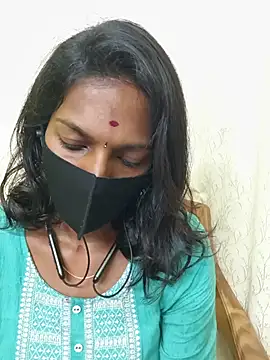 Snapshot of Honey_rosetamil chatting on 07-14-26, 01:05 Honey rosetamil online show from 07-14-26, 01:05