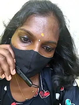 Snapshot of Honey_rosetamil chatting on 04-28-26, 10:08 Honey rosetamil online show from 04-28-26, 10:08