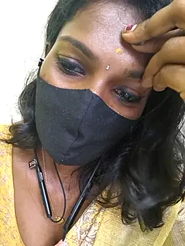 Snapshot of Honey_rosetamil chatting on 05-09-26, 04:27 Honey rosetamil online show from 05-09-26, 04:27