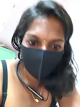 Snapshot of Honey_rosetamil chatting on 06-17-26, 07:02 Honey rosetamil online show from 06-17-26, 07:02