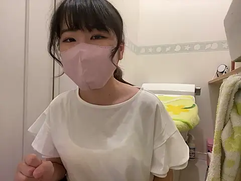 Snapshot of sora_033 chatting on 10-09-25, 03:23 sora 033 online show from 10-09-25, 03:23