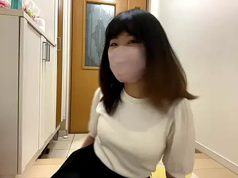 Snapshot of sora_033 chatting on 09-25-25, 04:13 sora 033 online show from 09-25-25, 04:13