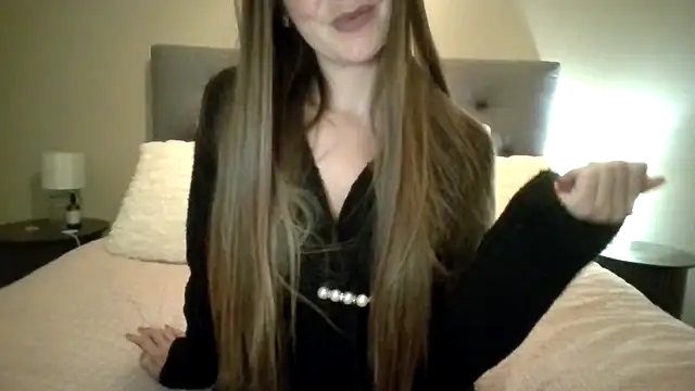 Snapshot of TaylorWest62 chatting on 10-31-25, 03:30 TaylorWest62 online show from 10-31-25, 03:30