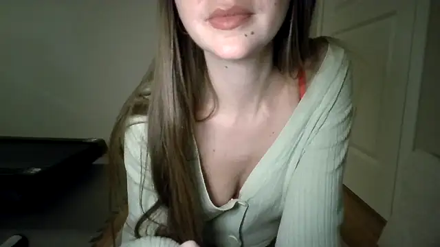 Snapshot of TaylorWest62 chatting on 01-14-26, 02:26 TaylorWest62 online show from 01-14-26, 02:26