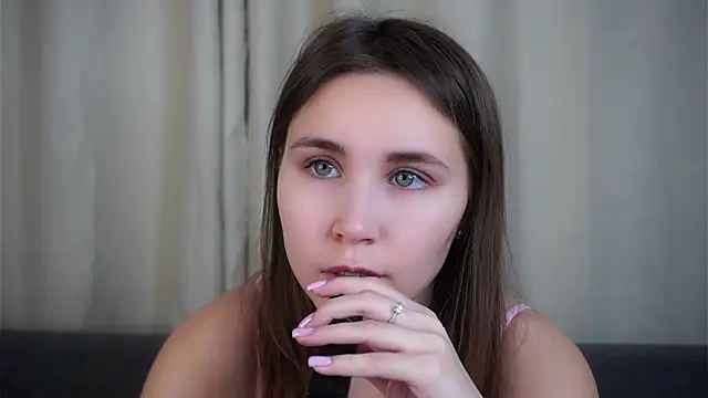 EthalFlowers online show from 11-14-25, 01:20