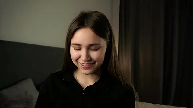 EthalFlowers online show from 10-24-25, 01:15