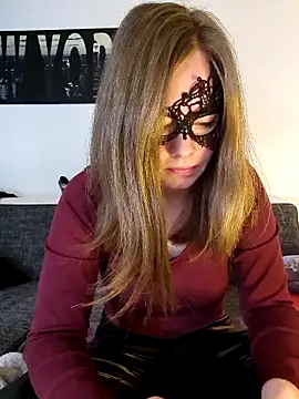 Snapshot of Squirtingcouple9094 chatting on 10-31-25, 08:00 Squirtingcouple9094 online show from 10-31-25, 08:00