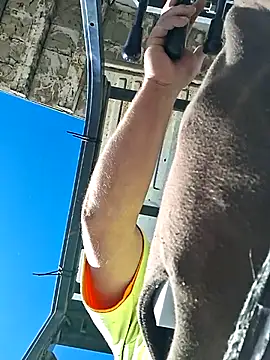 Snapshot of lildhot chatting on 10-31-25, 07:54 lildhot online show from 10-31-25, 07:54