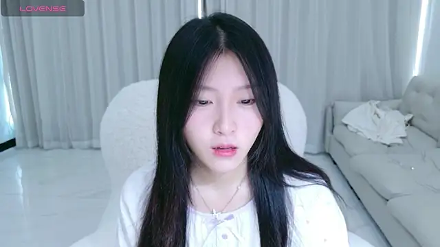 Snapshot of rainybb chatting on 10-07-25, 07:42 rainybb online show from 10-07-25, 07:42