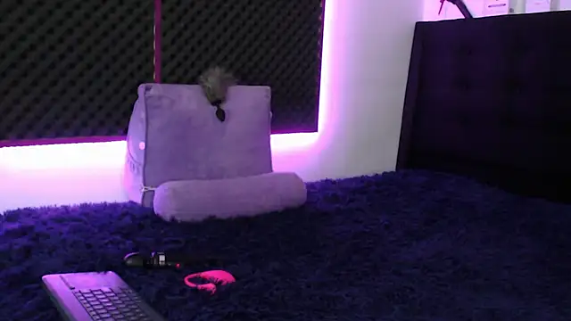 karlamoon23 online show from 11-29-25, 08:53